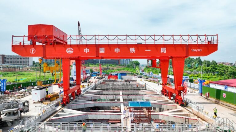 Single Girder Gantry Crane vs Double Girder Gantry Crane