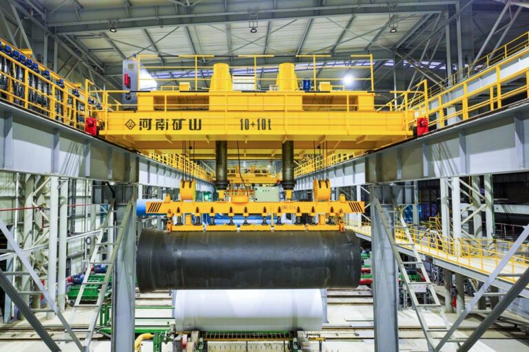Coil Handling Crane: C-Hook vs Magnet vs Tong Guide